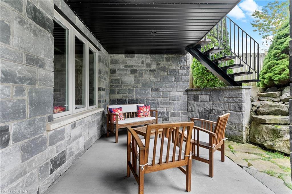 Niagara Creekside B&B - Waterfront Suite * Niagara Falls